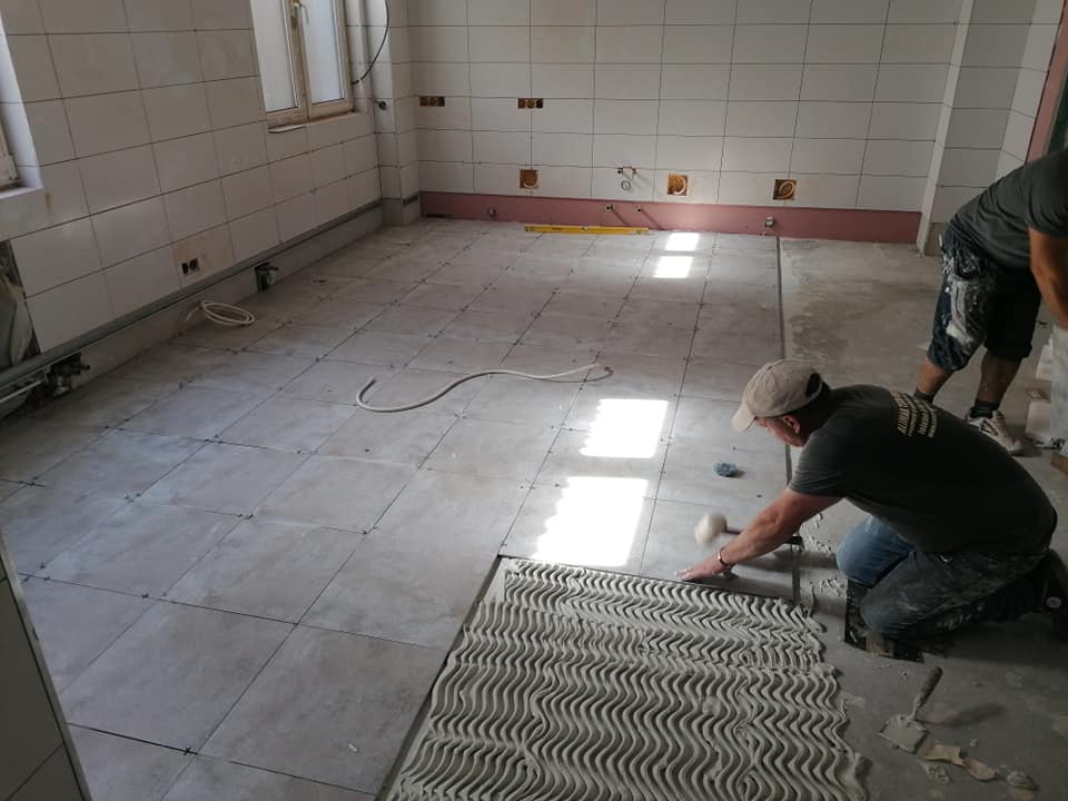 Acasă 21 118456104 161074735676363 8982275548107746575 n