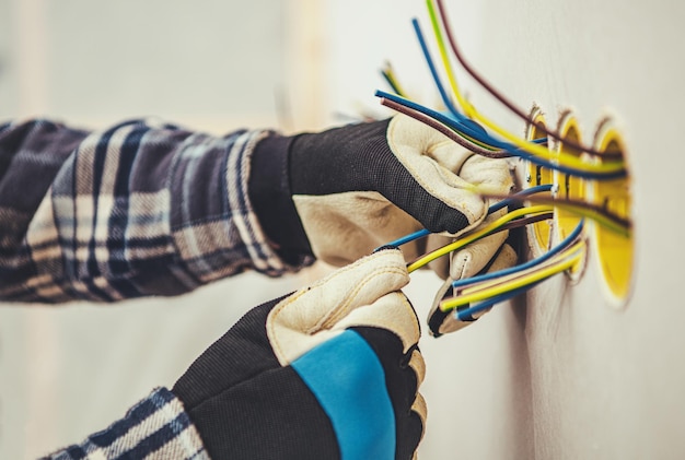 Greșeli de evitat în execuția instalațiilor electrice pentru locuințe